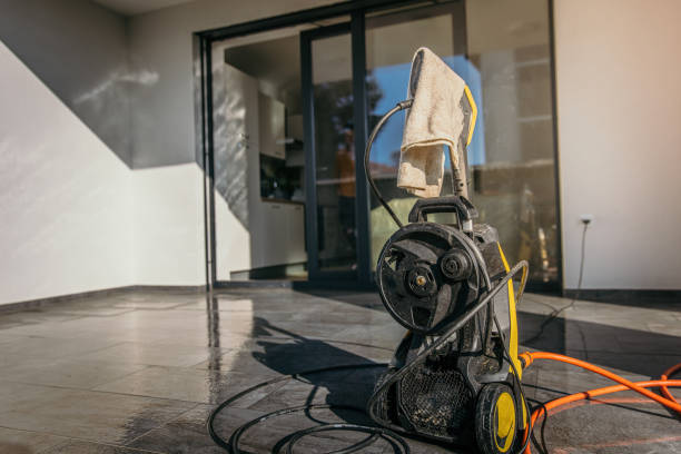 Best Animal Enclosure Cleaning  in Pemberville, OH